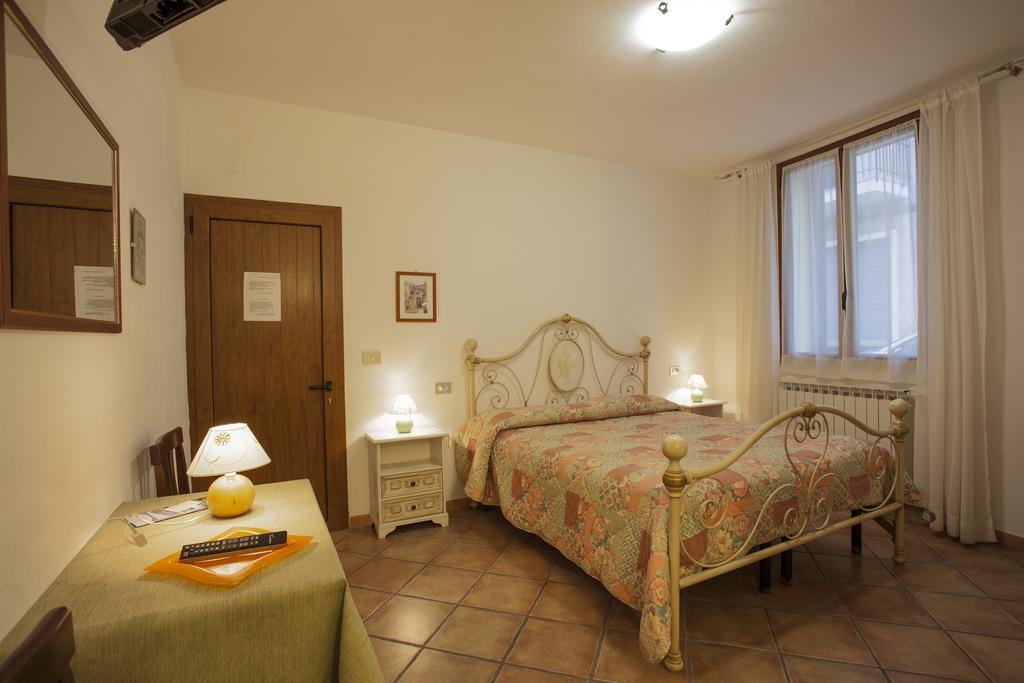 Affittacamere Mariella Levanto Habitación foto